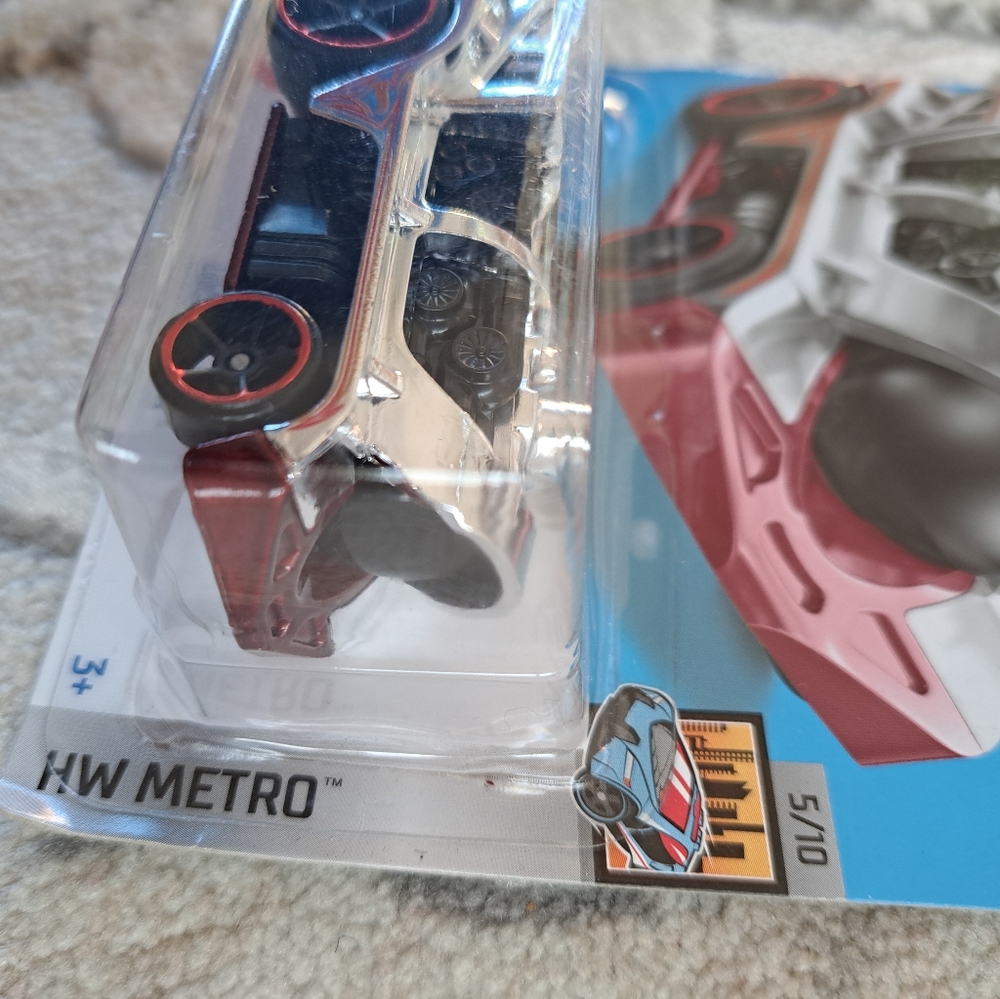 Hotwheels Train Engine - Picture 4 of 6